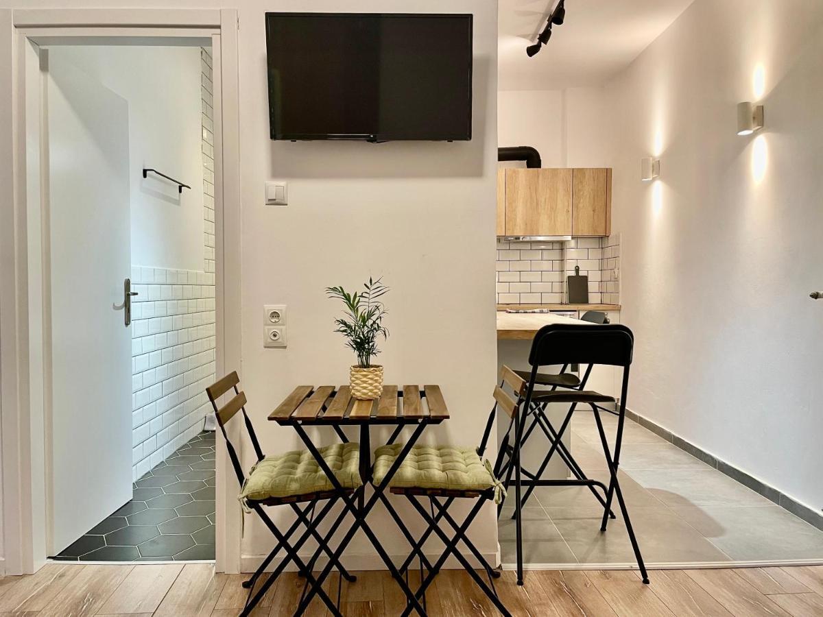 B&B Boutique Two Bedrooms Apartments Athena Bagian luar foto